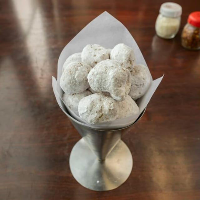 Powdered Sugar Zeppoles.